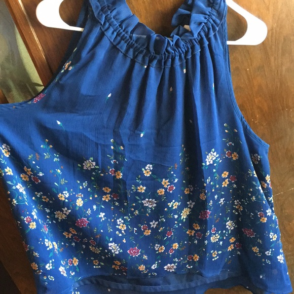 Isani from Target XL blouse - Picture 2 of 6